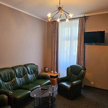 Rynkowy Aparthotel Рибник Екстериор снимка