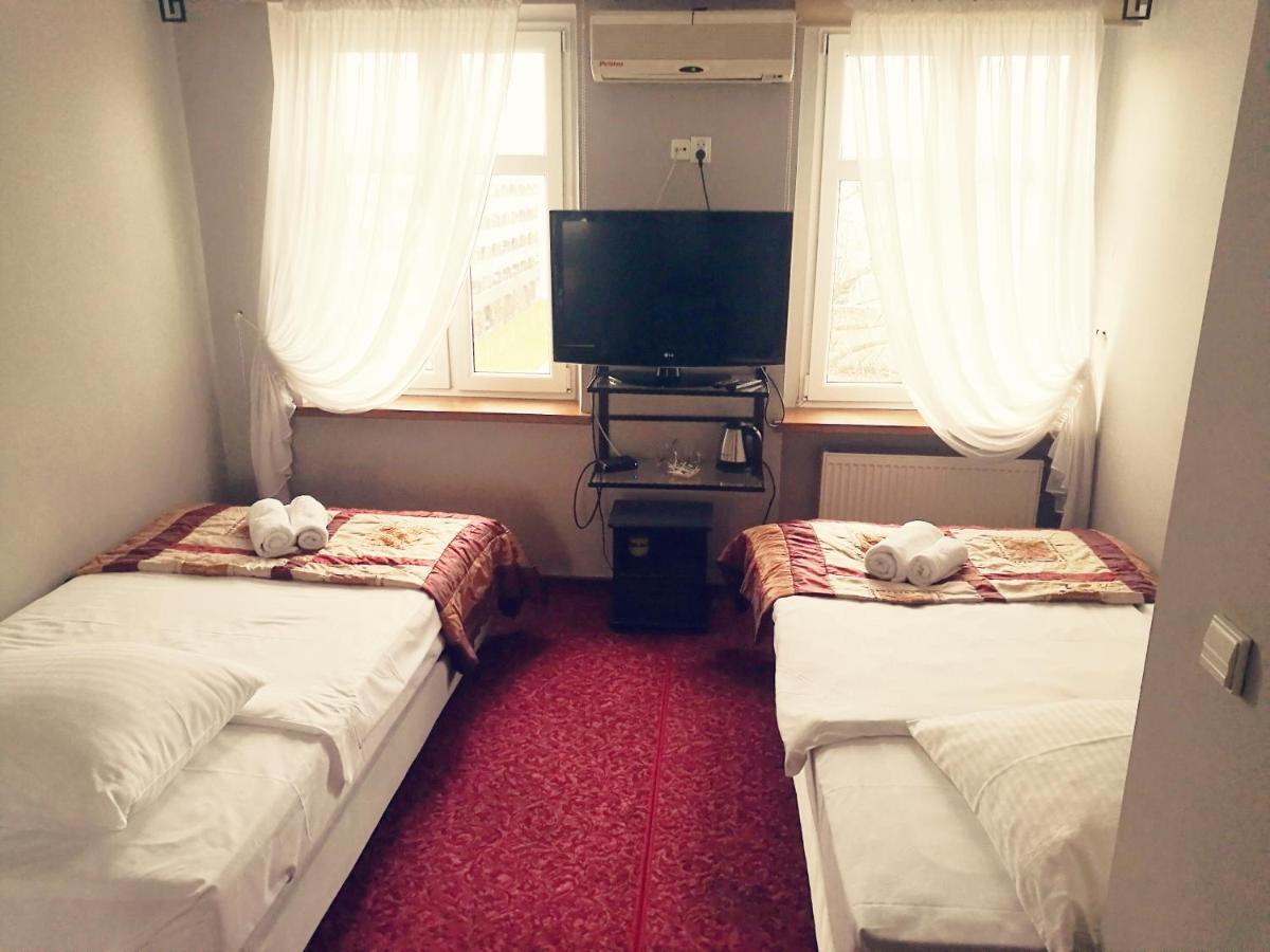 Rynkowy Aparthotel Рибник Екстериор снимка